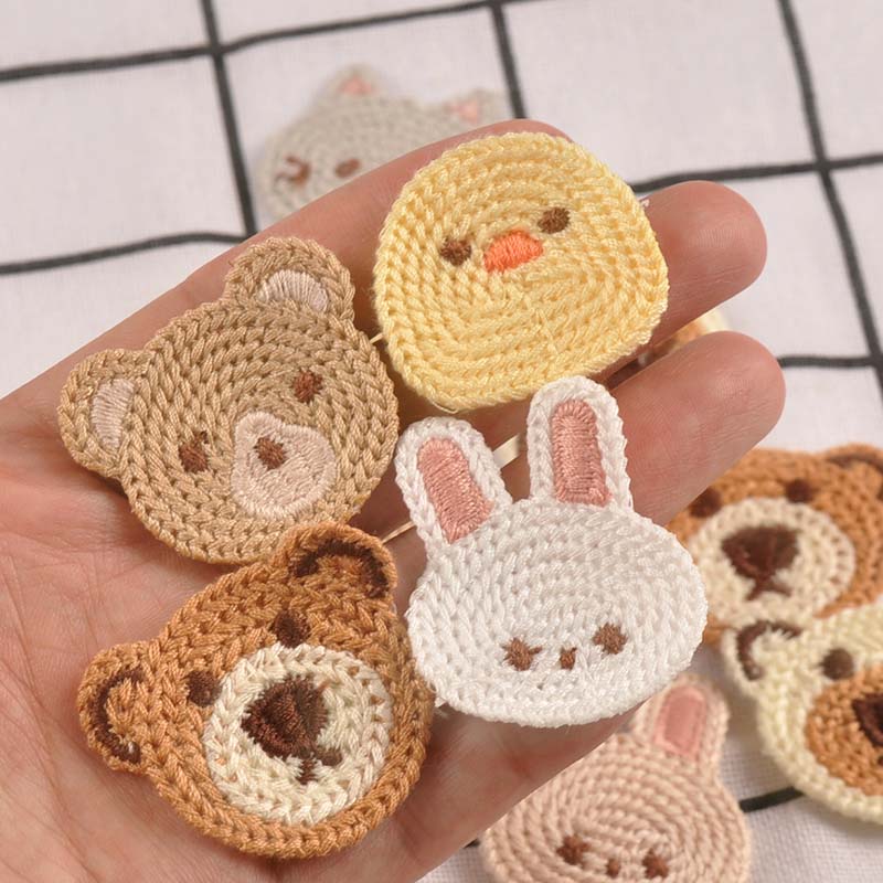 رقع مطرزة جميلة للملابس التي ت - مراجعة Embroidery Letter M وسعره