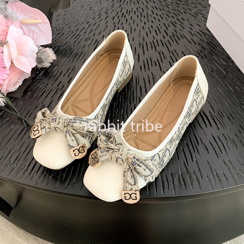 أحذية نسائية فرنسية مريحة فردي - مراجعة Embroidery Style وسعره